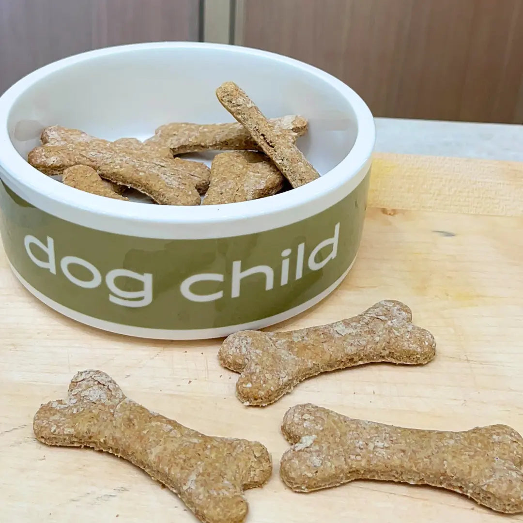 Homemade-Peanut-Butter-Dog-Treats-Inspired-by-Meghan-Markle Dog Child